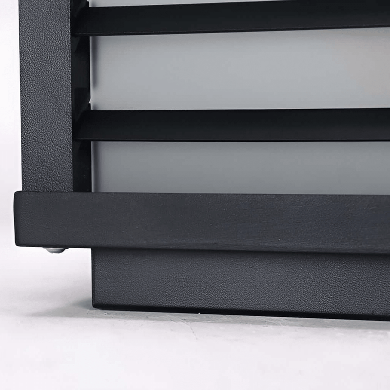 Modern Louvered Square Pillar Light - Pathway Light | Zaevia